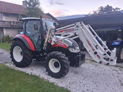 Steyr 4095