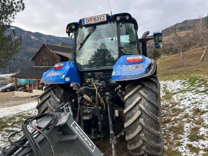 Bild 4:New Holland T5 100 Elektro Command