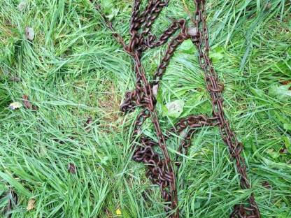 Bild 2:Traktor Schneeketten