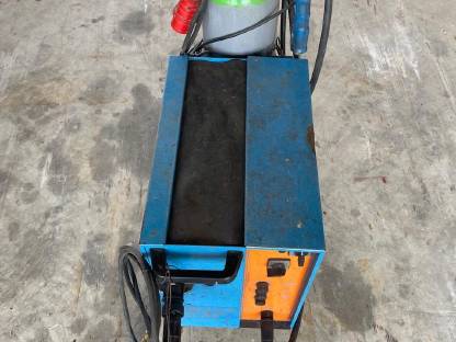 Bild 2:Schweißgerät