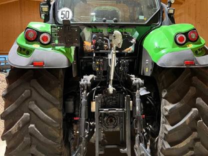 Bild 7:Deutz Agrotron 6165 RC Shift