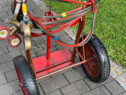 Bild 2:Wagen für Transportflaschen