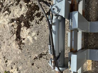 Bild 5:Manitou Palettengabel 3,5 t verstellbar