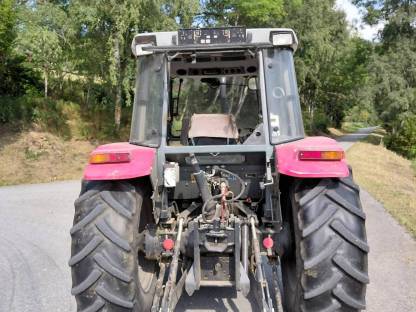Bild 3:Massey Ferguson 4225