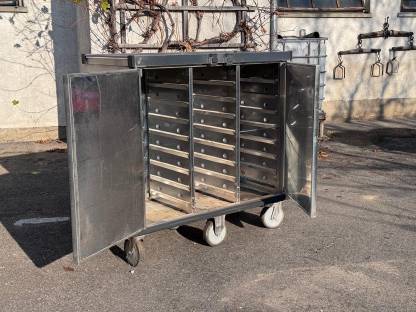 Bild 2:Warmhaltewagen Rieber