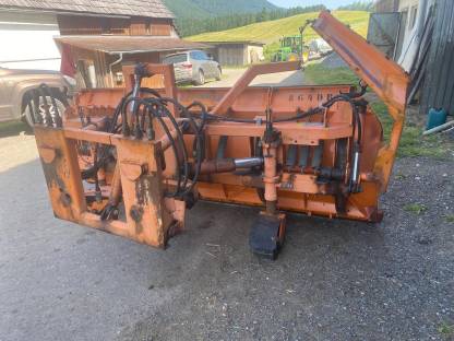 Bild 3:Schneepflug Springer SHL-3004-3C