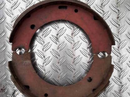 Bild 3:Deutz Bremsbacken