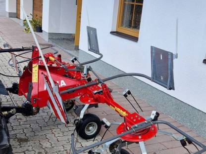 Bild 3:Fella Sanos 401 DS Kreiselheuer