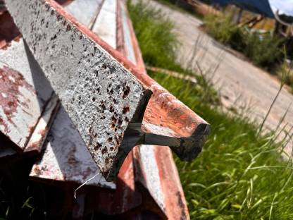Bild 4:Eisenbahnschienen 10 und 14 cm, 6 m lang, 102 lfm