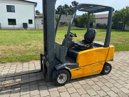 Bild 2:Jungheinrich Gabelstapler EFG 220