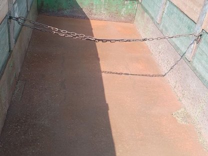 Bild 3:Zweiachsanhänger 2-Seitenkipper 5x2m