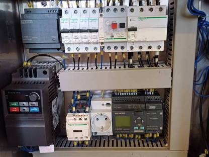 Bild 6:Kistenwaschanlage Peböck E1 E2 E3 Kisten