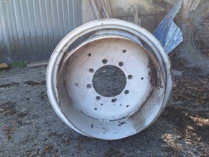 Bild 4:Zwillingsfelgen