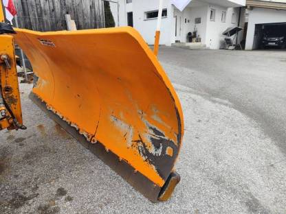 Bild 4:Schneepflug Hydrac UIII 320