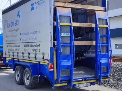 Bild 3:Tieflader Tandem-Tieflader Blomenröhr