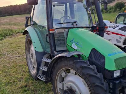 Bild 2:Deutz Agrotron 100