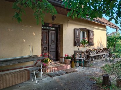 Rustikales Ferien-/Wochenendhaus auf wunderschönem Weinberg