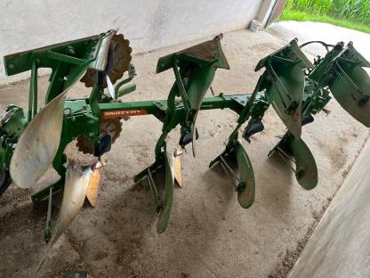 Bild 2:Pflug Amazone Cayros M