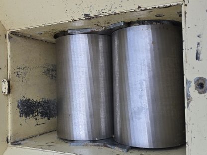 Bild 5:Haferquetsche Getreidequetsche Quetsche Sommer