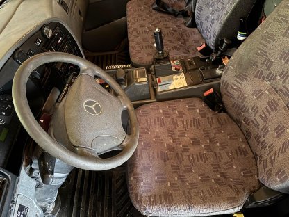 Bild 8:Unimog Mercedes-Benz U20