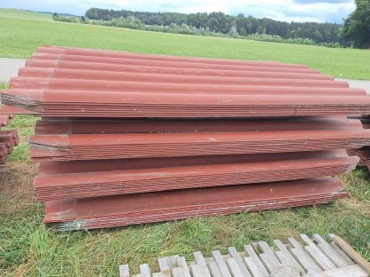 Bild 4:Eternitplatten (für Dächer oder zur Abdeckung) Bj. 2009