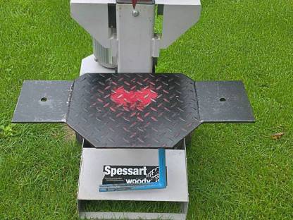 Bild 6:Holzspalter 7 t