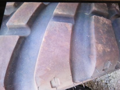 1Stück Reifen 620/40R22,5 BKT FL 635 neuwertig