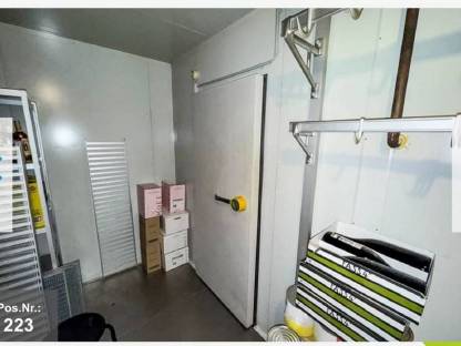 Bild 3:Kühlzelle, Kühlraum mit Tiefkühlraum, Tiefkühlzelle