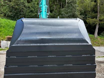 Bild 4:Universallöffel Tiltrotatorlöffel 1.400 mm