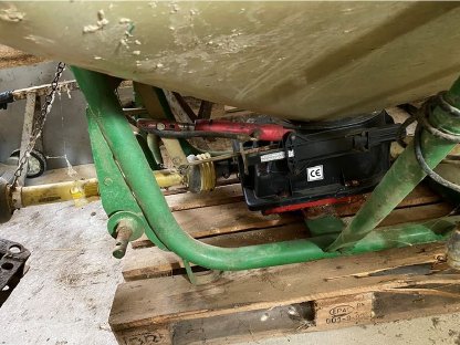 Bild 6:HEGER Polesterstreuer