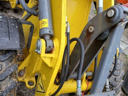 Bild 7:Mengele Ladewagen 532, Wacker Neuson Hoflader WL25