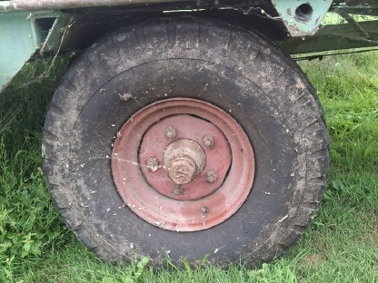 Bild 6:Defekter Miststreuer