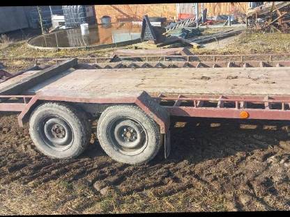 Bild 2:Tieflader Anhänger Baugeräteanhänger