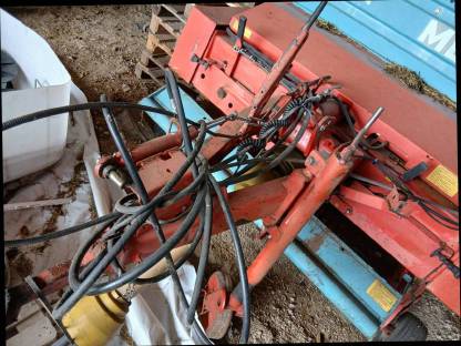 Bild 2:Mengele LW 310 Ladewagen