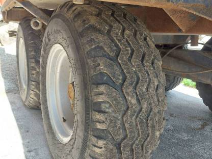 Bild 3:Kranwagen Holzanhänger