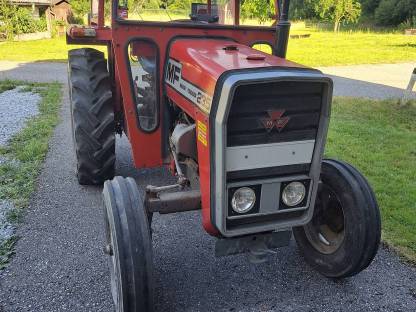 Massey Ferguson 235