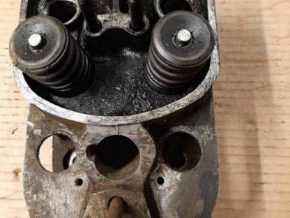 Bild 3:Zylinderkopf Deutz Traktor 912er Motor