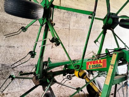 Bild 2:Kreiselheuer Stoll Z 550 Hydro