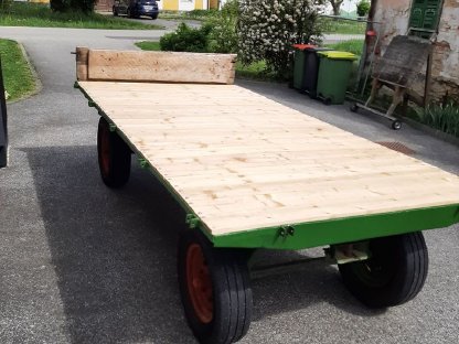 Bild 3:Anhänger Drehkranz