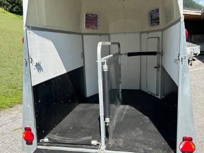 Bild 6:Pferde-/Viehanhänger Humbaur Balios