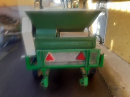 Bild 3:Traubenernte -Kellereigeräte