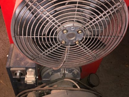 Bild 4:Warmlufterzeuger Kroll M25
