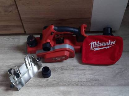 Milwaukee Akku-Hobelmaschine M18 BP