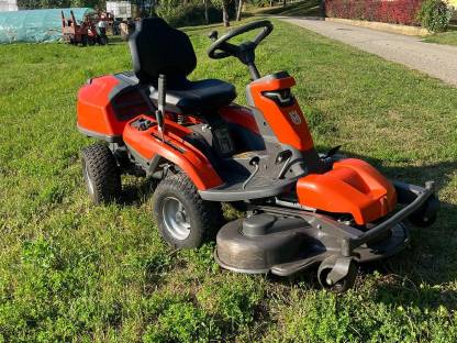 Bild 4:Husqvarna Rider R320 XAWD