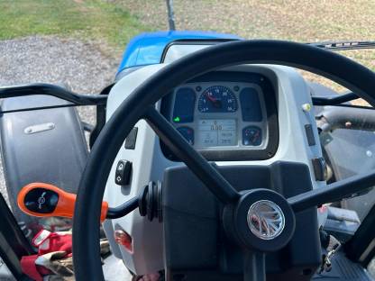 Bild 7:New Holland Traktor