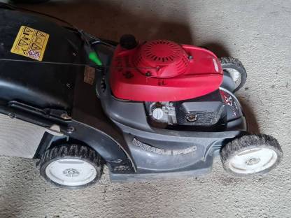 Bild 2:Honda Rasenmäher HRX 476