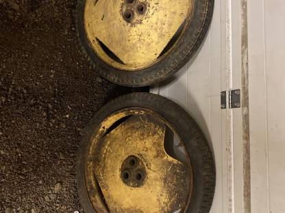 Bild 2:Reform RM 158 und Rotax 199 ccm Teile