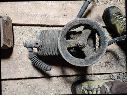 Bild 4:MAN Traktor Teile