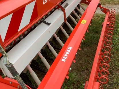 Bild 4:Reform Sähmaschine Semo 100