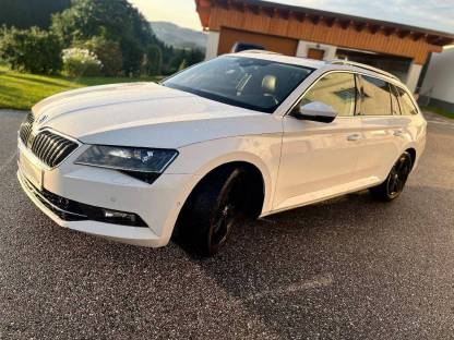 Bild 4:Skoda Superb Combi Style TDI DSG Panorama Kombi/Family Van